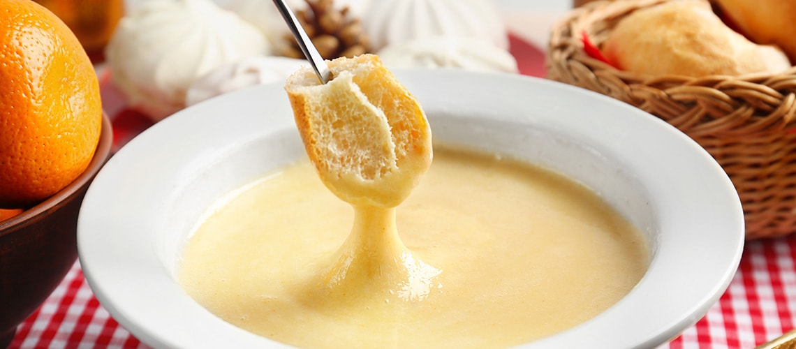 Boerenkaas fondue fenegriek en kruiden recept